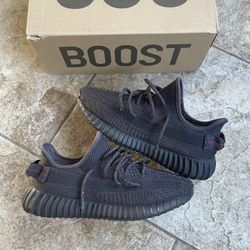 Yeezy 350 Onyx 