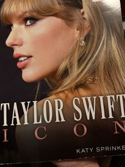 Taylor Swift Collectible Magazine