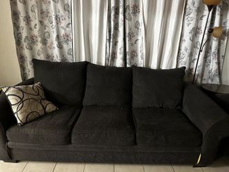Couch with pull out bed