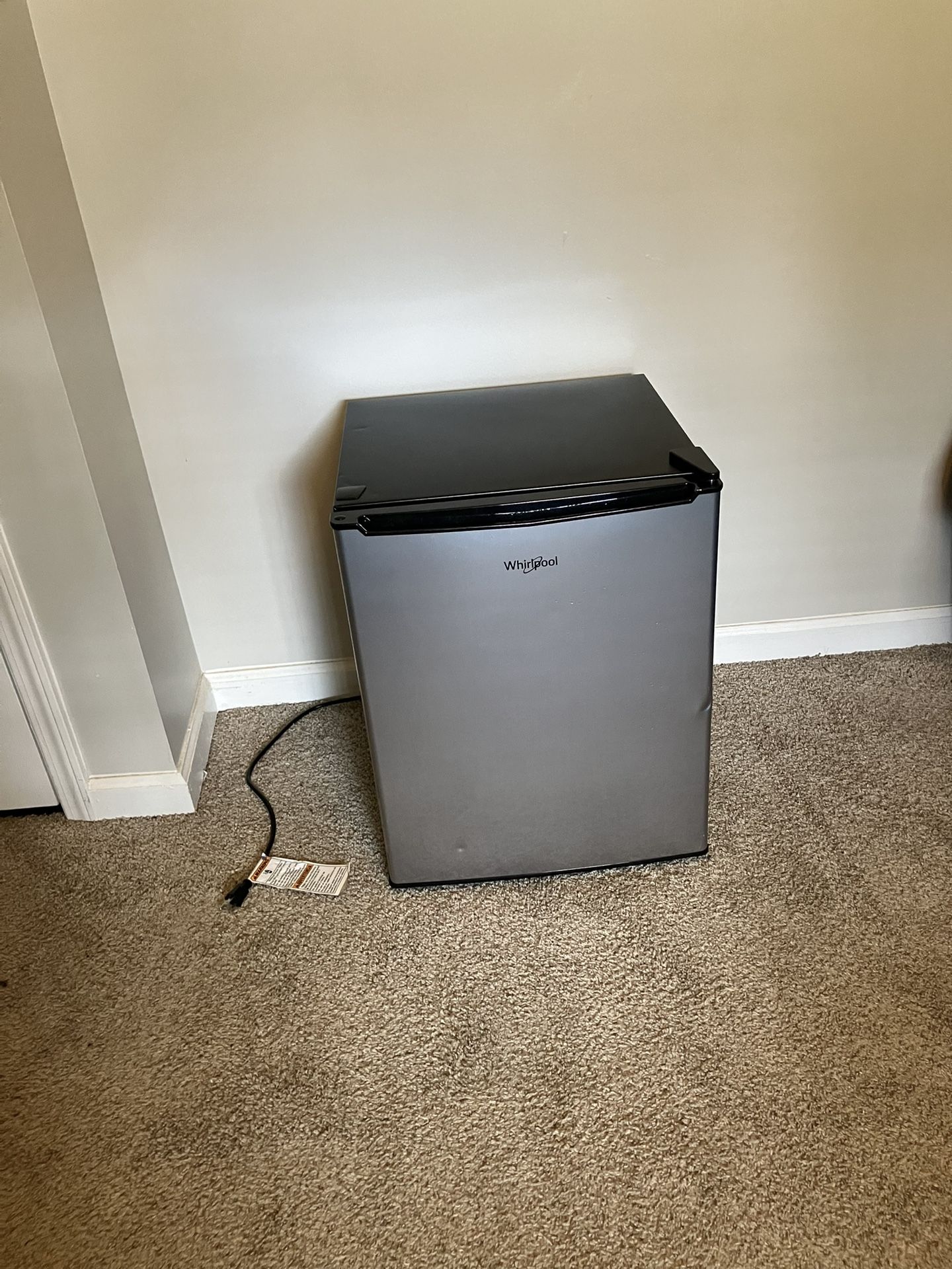 Mini fridge