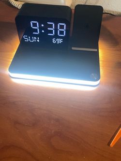 Acer 7-in-1 Wireless Charging Station – Clock + LED Night Light