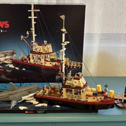 Lego Jaws Set
