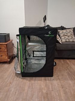 Grow tent