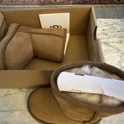 UGG Kids' Classic Short II Wp Boot