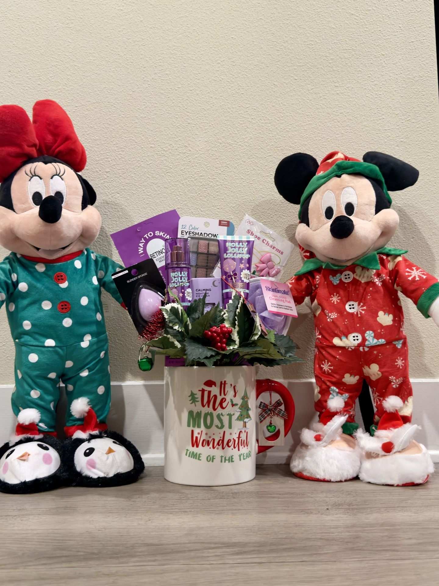 $60 Ex Lrg Christmas bouquet