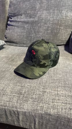LA Camo Hat (With Red Halo & Cross)