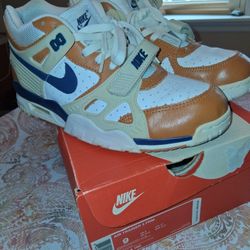 Men's Sz.9 Nike Air Trainer 3 PRM  Medicine Ball (Bo Jackson's)
