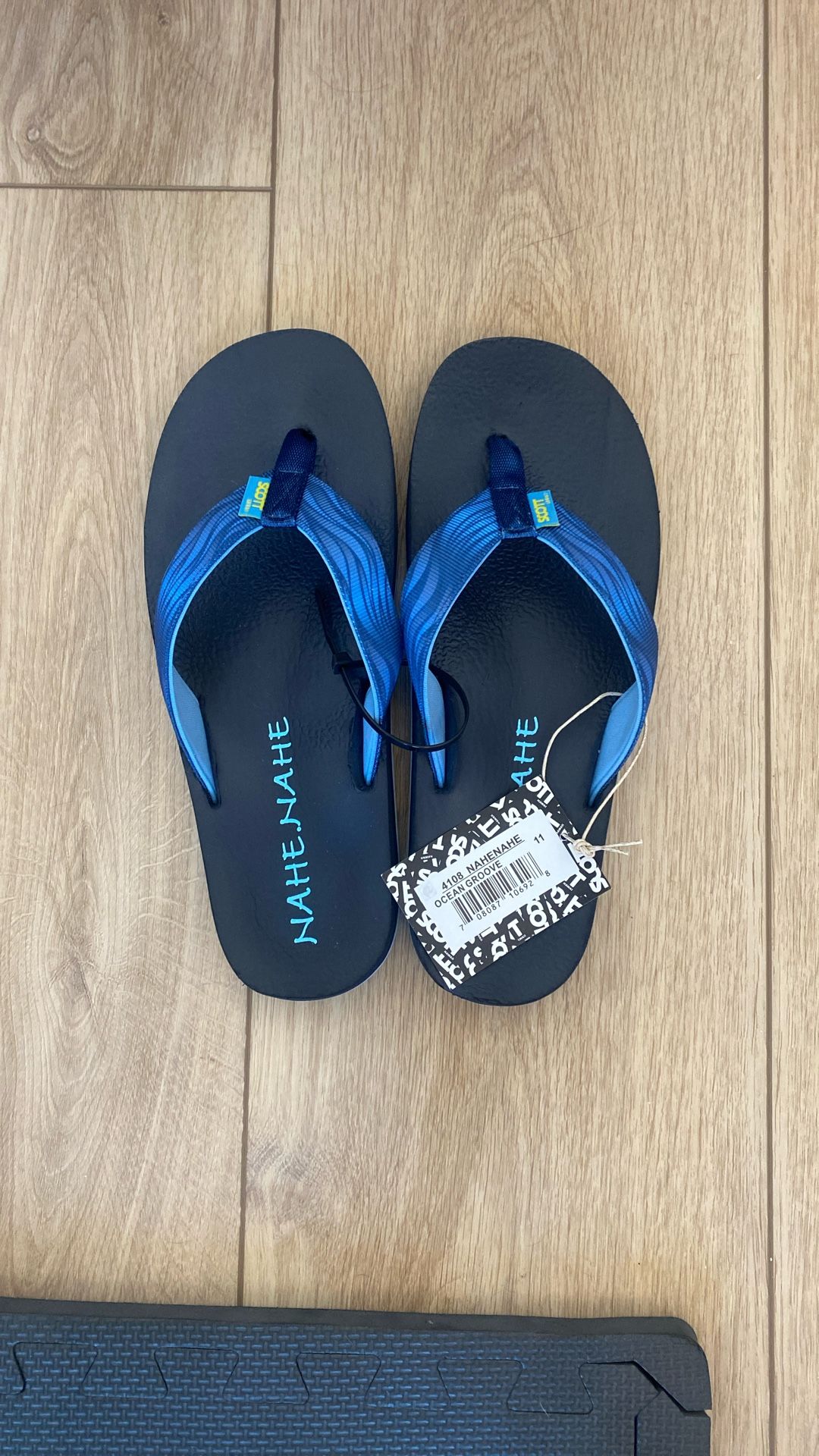 Scott Hawaii Sandals (Men's 11)