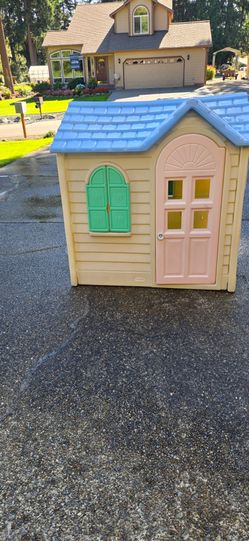 Little Tikes Kids Plastic Playhouse