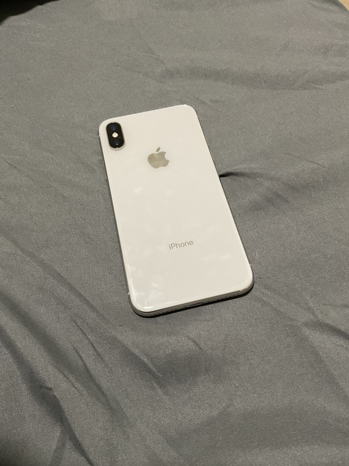 iPhone X
