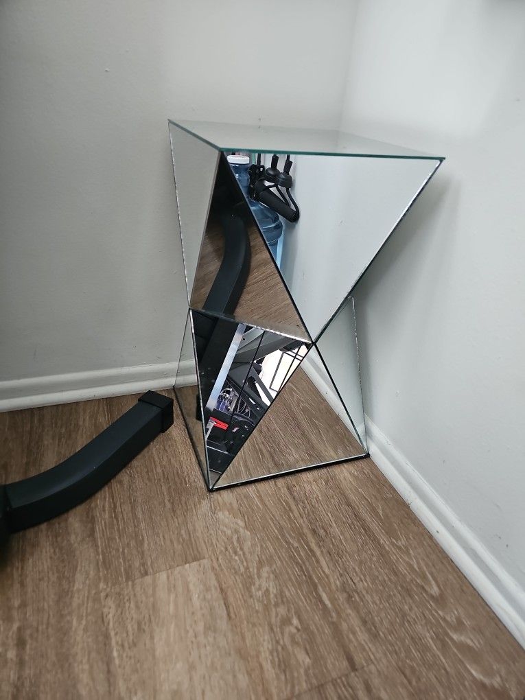 Mirrored Harlequin Shaped Stand