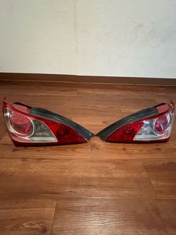 Hyundai Genesis Coupe 2.0t Taillights