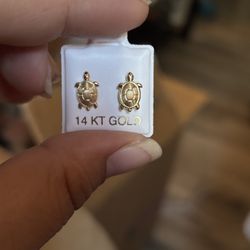 14k Turtle Earrings 