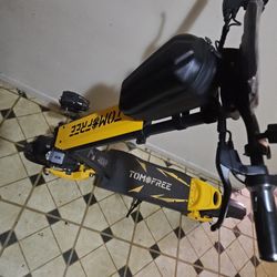 Tomo Free Bee Scooter