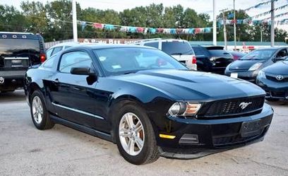 2012 Ford Mustang V6 Premium 2dr Fastback