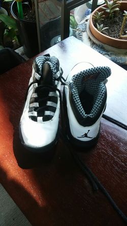 LITTLE BOYS JORDANS TENNIS