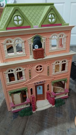 Fisher price loving family dollar house