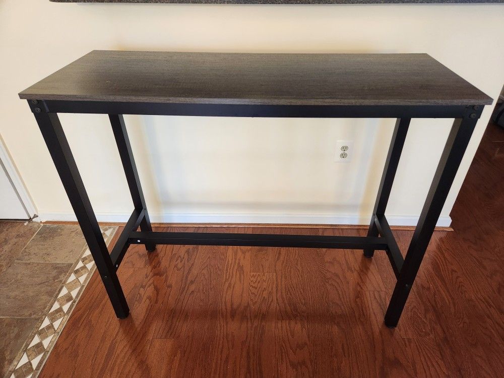 Modern Console / Desk Table – Great Condition