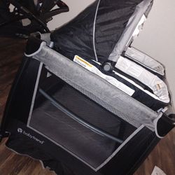 Twin Playpen Bassinet 