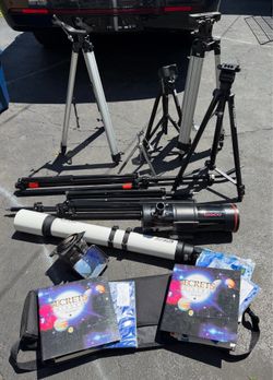 Telescope Lot – Tasco 114mm Reflector, Meade Refractor, Tripods & Astronomy Accessories