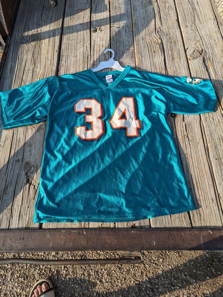 Miami Dolphins Jersey for Sale in Amarillo, TX - OfferUp