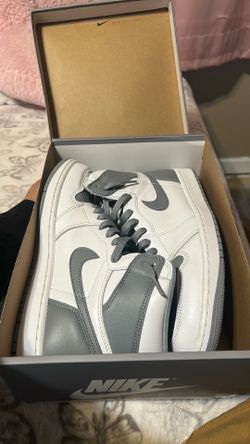 AJ 1 retro high OG Stealth