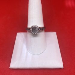 10KT White Gold Diamond Ring