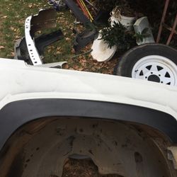 Front Bumper And Right  Fender For 05 To 07 Chevrolet Truck  Good Condition 