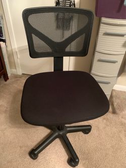 Rolling office computer desk chair