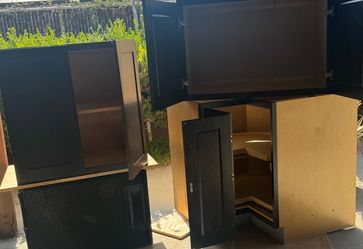 Kitchen Cabinets FOR SALE