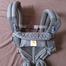 Ergobaby Carrier