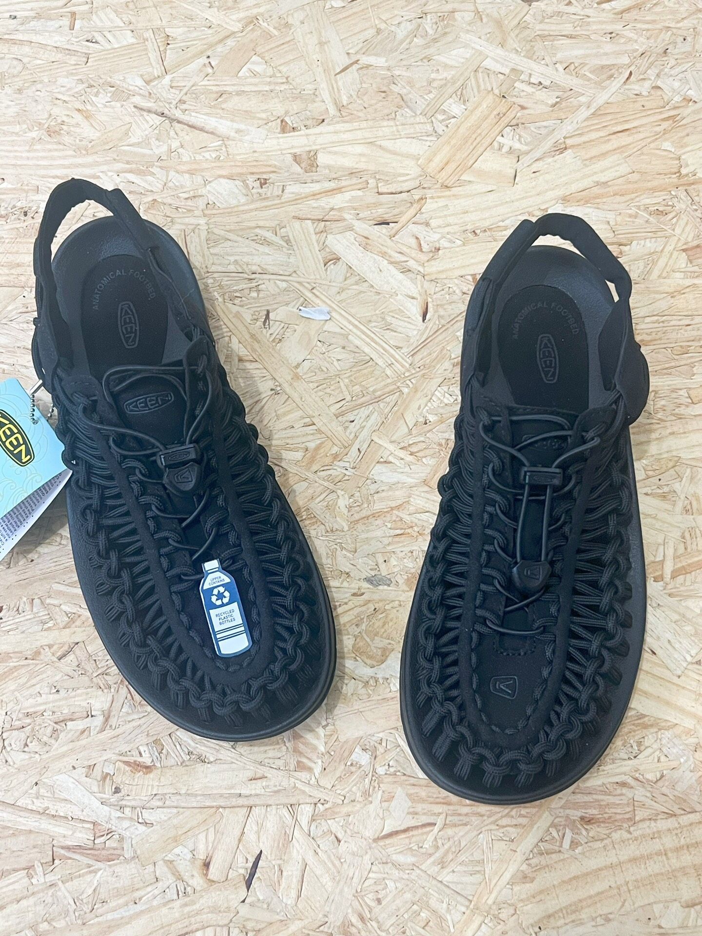 Keen men's sandals US 10