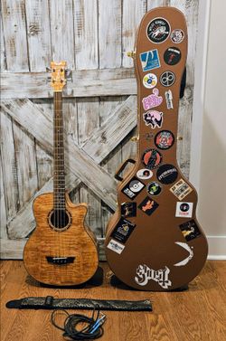 Dean Exotica Quilt Ash Acoustic-Electric Bass Guitar & Hard Case