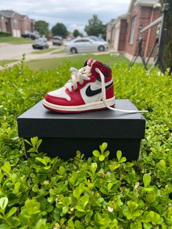 Jordan lost and found 1’s size 5c