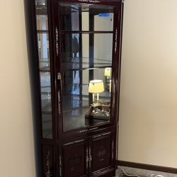 Corner Curio Cabinet Lighted 