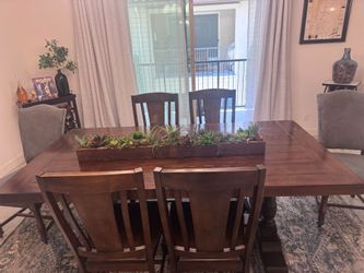 Dinning table with 6 chairs