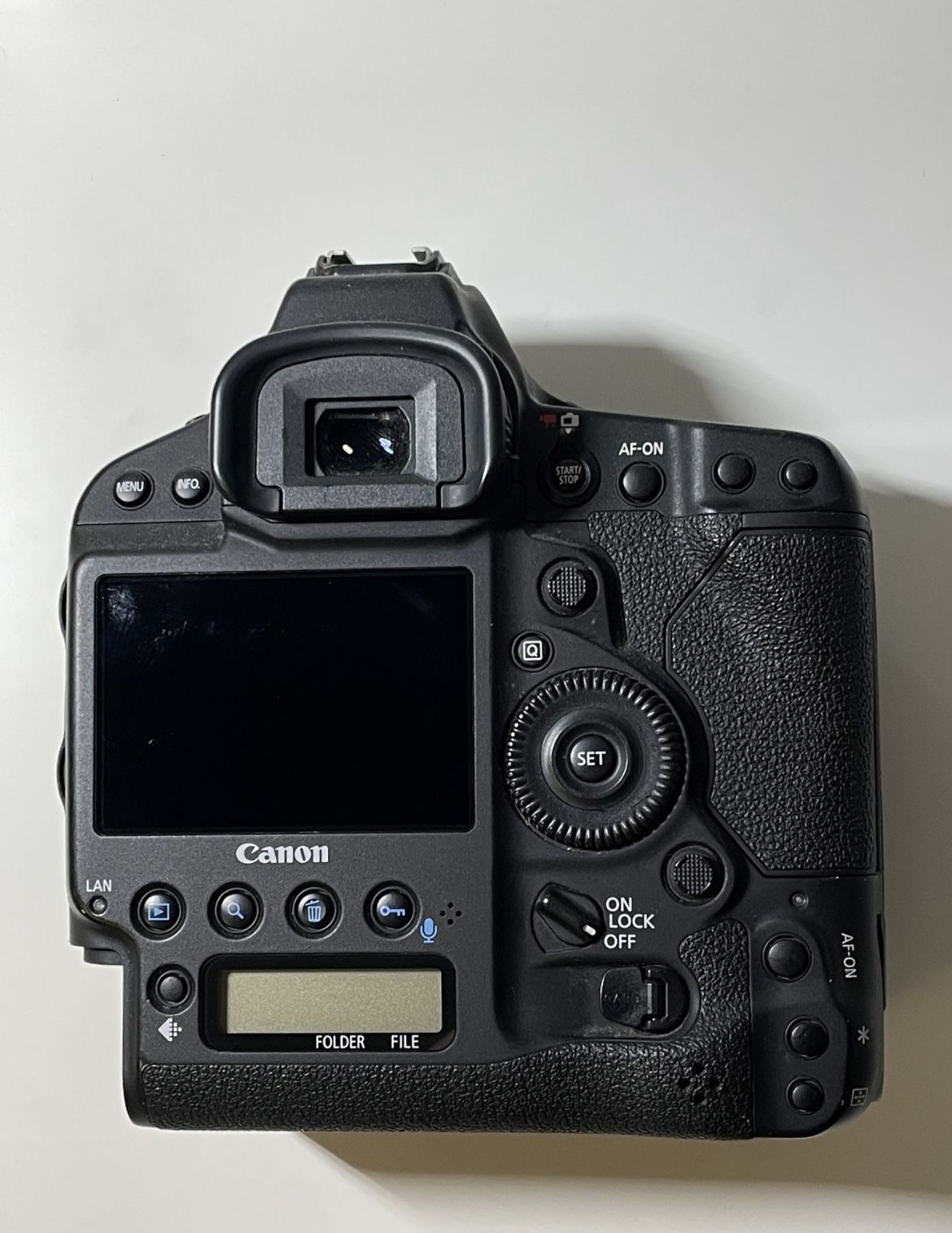 Canon 1DX Mark II NEW SHUTTER