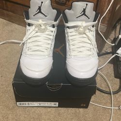 Air Jordan Retro 5’s Size 6Youth