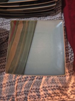 Sango Avanti Green 8 place setting dinner set