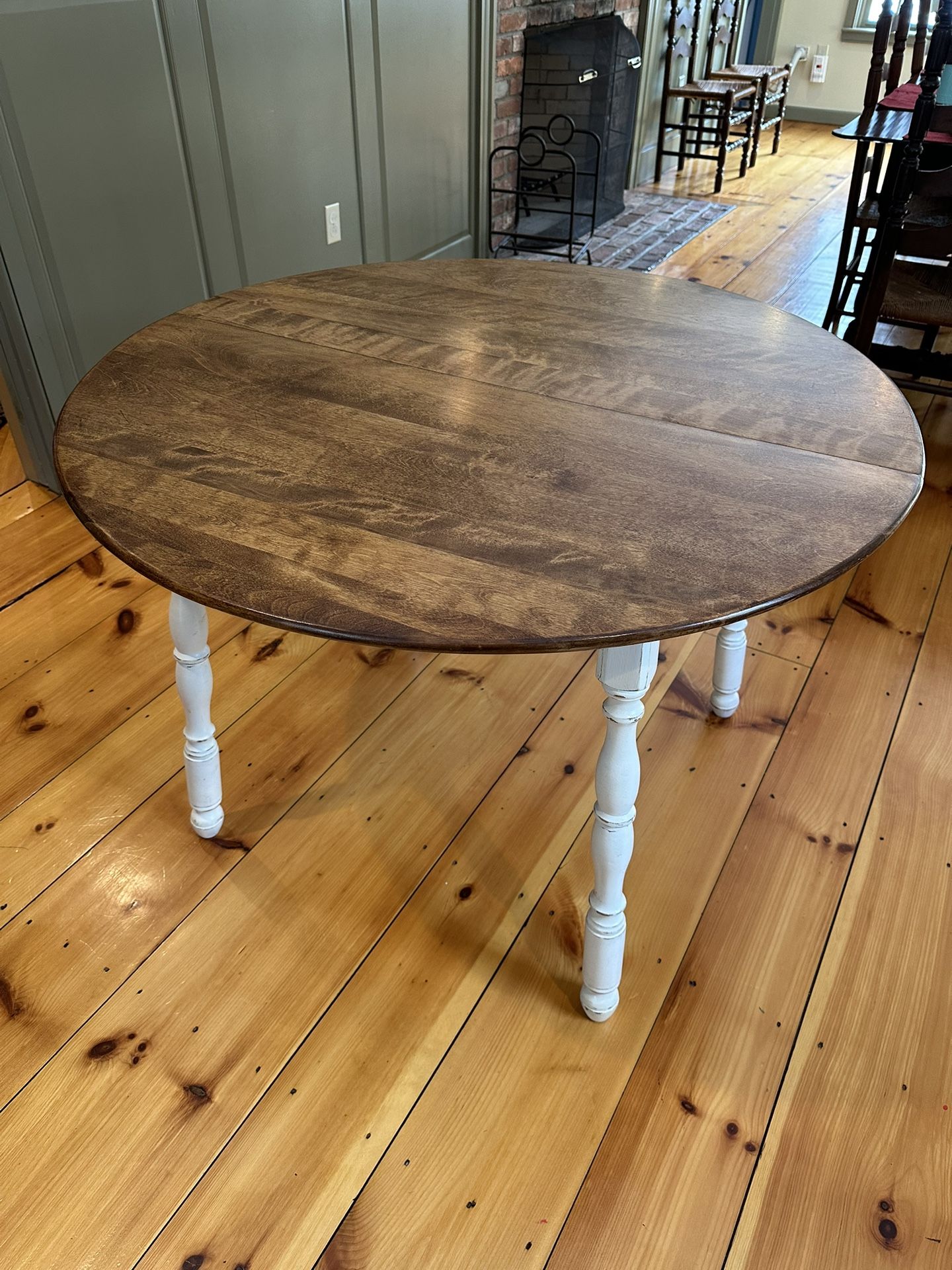 Farmhouse Round Table