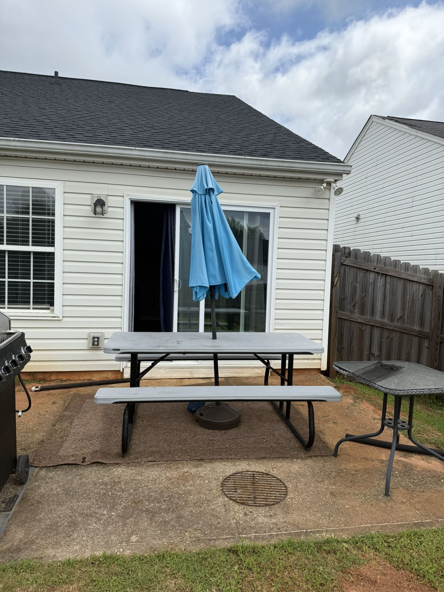 Lifetime 6 ft. Classic Folding Polyethylene Picnic Table, Gray