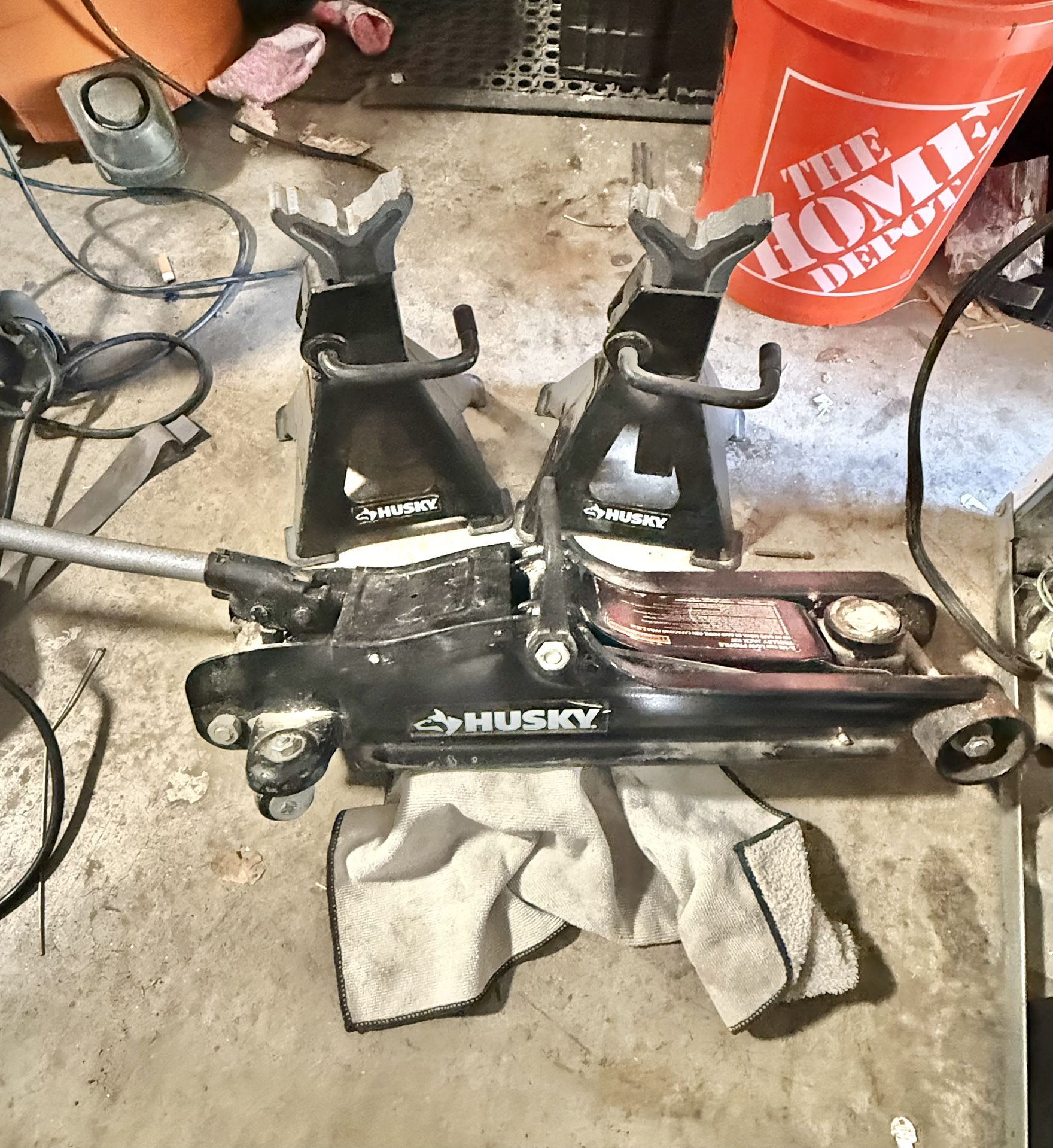 Husky Floor Jack
