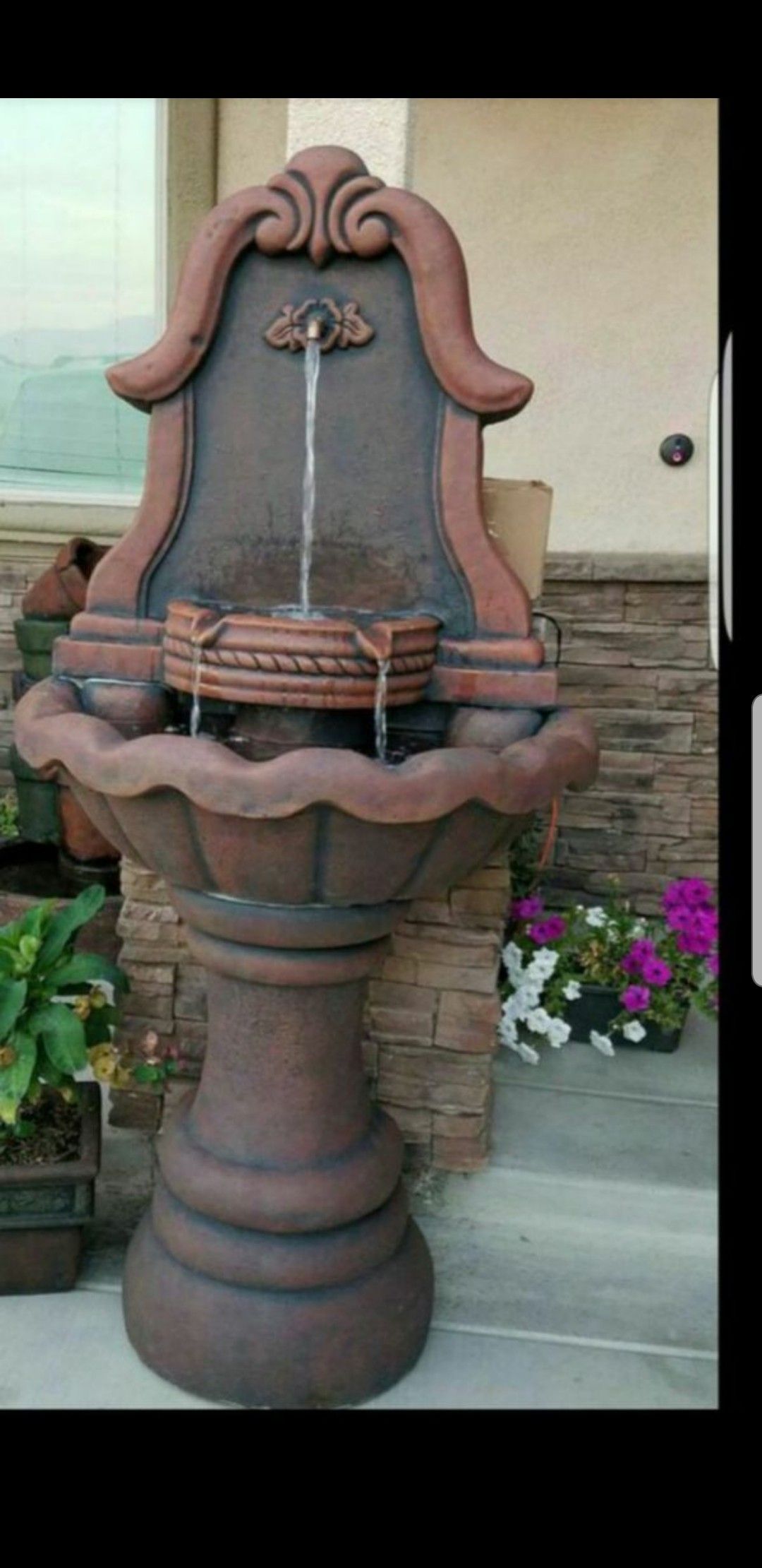 Nice water fountain. NEW! Concrete 3 piece. SEE other OFFERS 👉👉