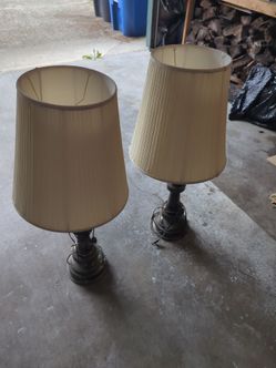 2 Lamps
