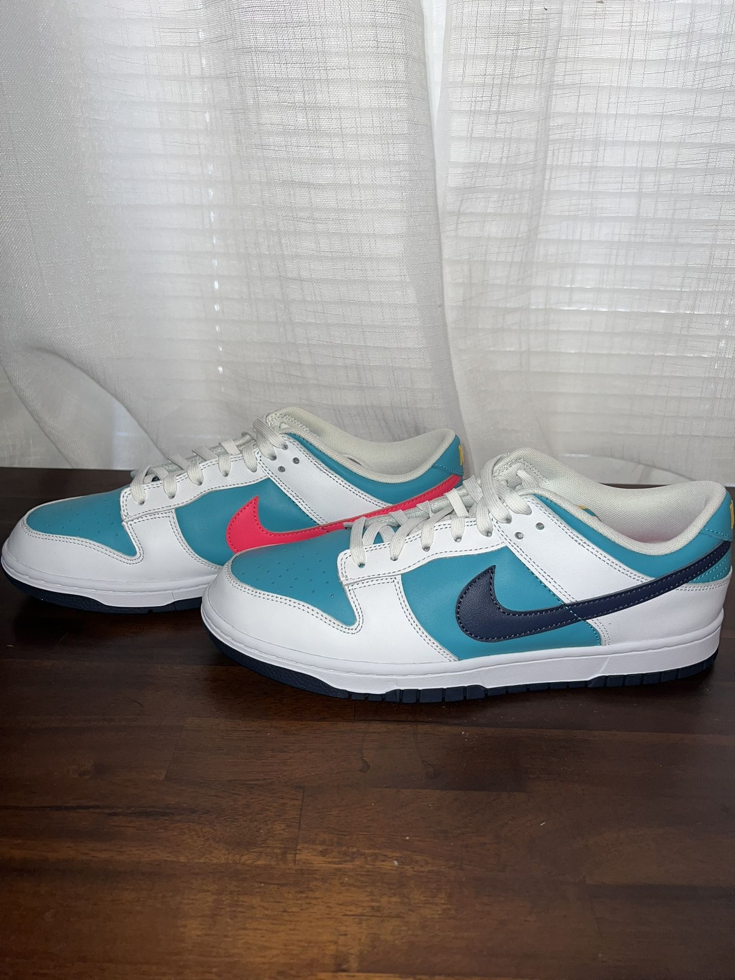 Nike Dunk lows Men 11 Dusty Cactus 