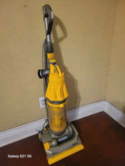 Dyson Root Cyclone 8 All Floors Upright Vacuum With Attachments