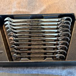 Snap-on 10pc metric set flank drive ratcheting wrenches