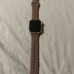 Apple Watch SE 2nd Gen + Bands + Charger – $150 OBO
