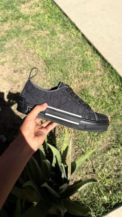 Dior b23