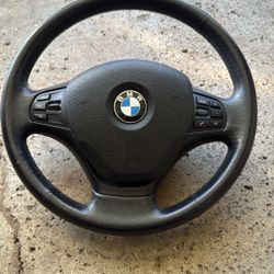 Steering Wheel Complete For BMW 328i 2013  Good Condition $ 250